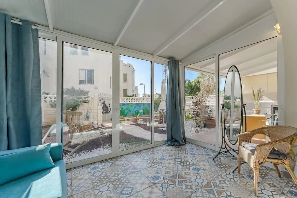 شقة Sea Breeze And Rustic Terrace Charm كالاو سالفاجي