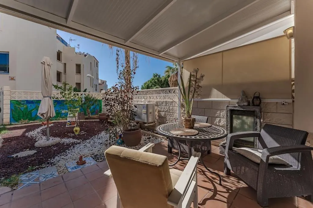 شقة Sea Breeze And Rustic Terrace Charm كالاو سالفاجي 0*,
